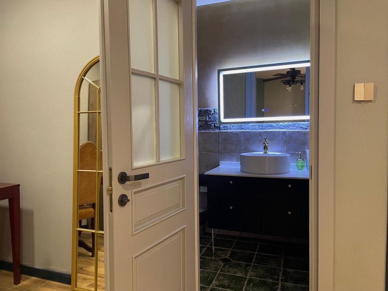 تبليسي Apart Hotel Console المظهر الخارجي الصورة